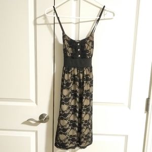 ✨SALE: 3 for $25!✨ Black Lace and Nude Dress - XS